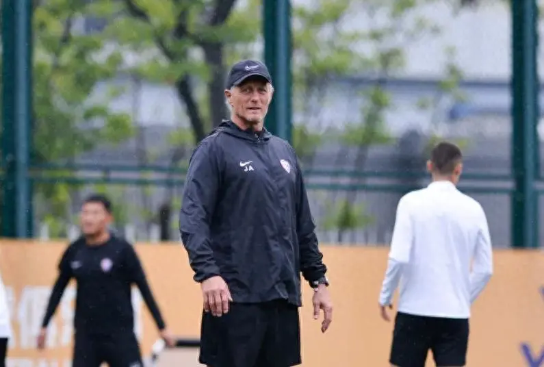 乐鱼-都市时报：安德森已基本完成保级目标，玉昆暂无换帅计划