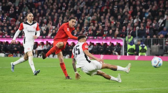 乐鱼APP下载-【德甲】穆西亚拉一条龙，拜仁4比0法兰克福