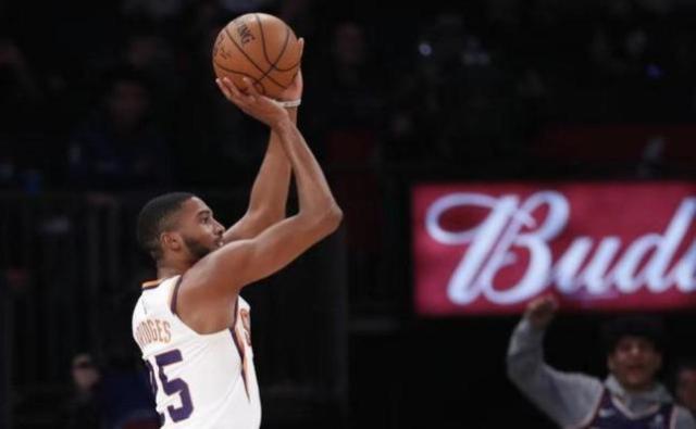 乐鱼体育娱乐-布里奇斯生涯新高全队失误仅3次 太阳再登西部第1